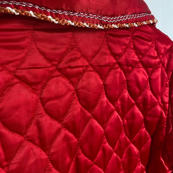 Vintage Red Quilted Robe/Jacket with Beaded Details - Picture 9 of 10